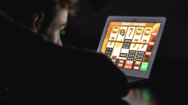 ciatoto app payment methods screen displaying DANA, OVO, GoPay, ShopeePay, LinkAja, QRIS, and bank transfer options